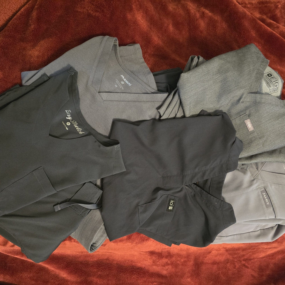 5 Scrub Sets - image 1